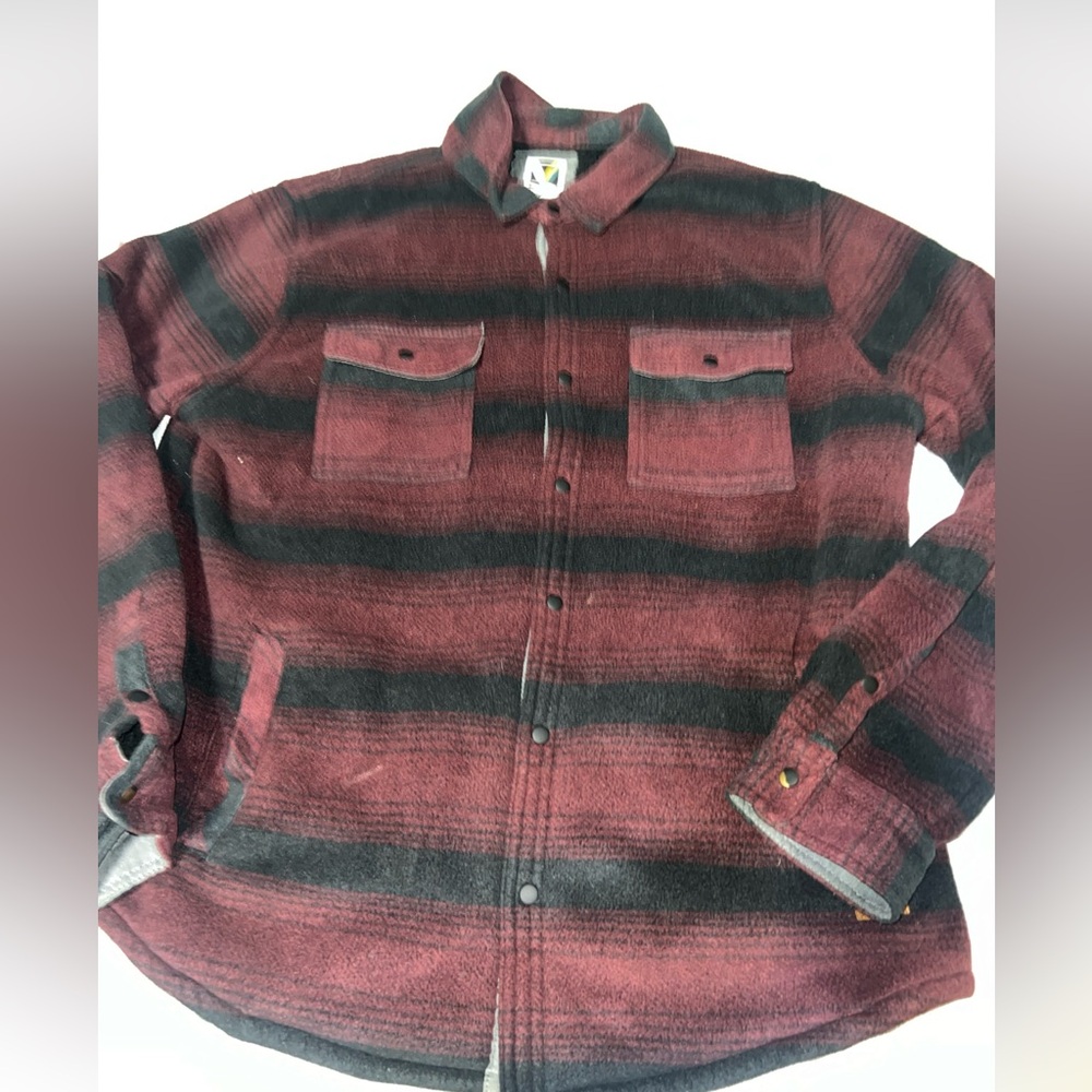 voyager flannel Red sherpa jacket- Size: Large Men’s